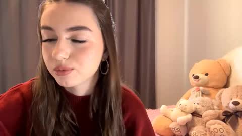 Snapshot of little_anioneta chatting on October 10, 2025, 2:10 am Catherine online show from October 10, 2025, 2:10 am