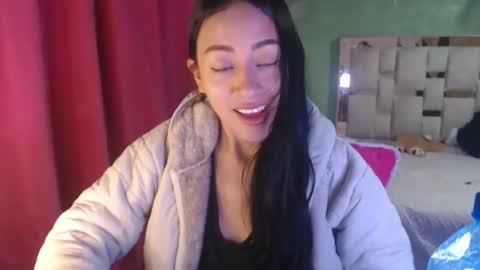 Aliciaparaisss online show from December 5, 2025, 2:31 am
