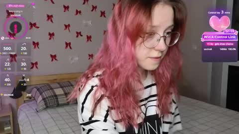 Snapshot of little_bliss chatting on February 18, 2025, 5:42 pm little_bliss online show from February 18, 2025, 5:42 pm