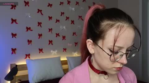 Snapshot of little_bliss chatting on March 9, 2025, 5:00 am little_bliss online show from March 9, 2025, 5:00 am