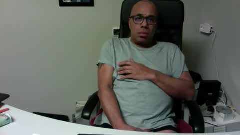 Snapshot of little_buddha chatting on February 21, 2026, 8:21 pm Pure Black Power online show from February 21, 2026, 8:21 pm