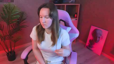 Snapshot of little_doll_meow chatting on April 23, 2026, 2:46 am Alexandra online show from April 23, 2026, 2:46 am
