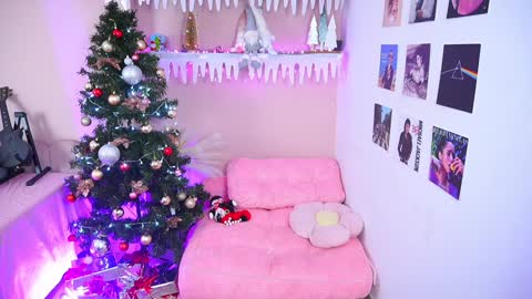 Little Effy online show from December 20, 2024, 2:52 am