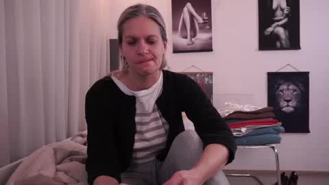 little_heart_andreea online show from February 20, 2025, 9:09 pm