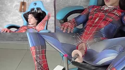 Snapshot of little_lili19 chatting on January 24, 2025, 9:37 pm Lili online show from January 24, 2025, 9:37 pm