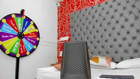 little_lilith_apple online show from January 30, 2025, 9:58 pm