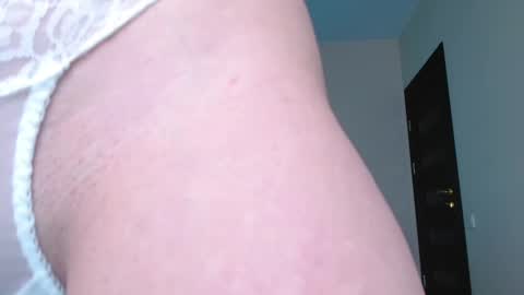 Snapshot of little_pearl_ chatting on February 21, 2025, 5:46 am Adaline online show from February 21, 2025, 5:46 am