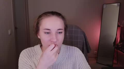 little_pretty_woman online show from October 22, 2025, 7:02 pm