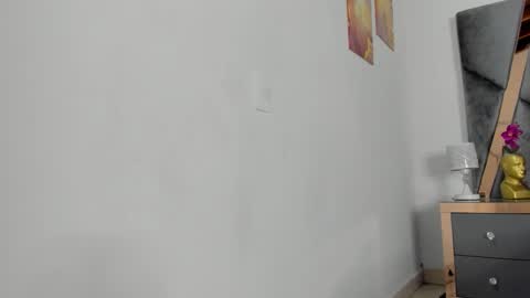 Eva online show from December 23, 2025, 10:35 am