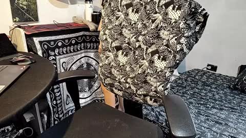 little_savage online show from April 2, 2026, 6:27 pm