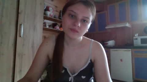 little_shygirl_ online show from September 24, 2025, 4:05 am