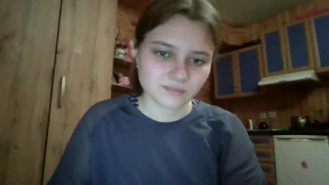 little_shygirl_ online show from December 18, 2025, 2:50 am