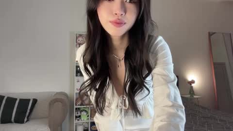 little_sunrice online show from September 19, 2025, 3:30 am