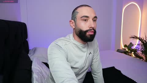 little_vannesaa online show from January 27, 2025, 10:49 pm