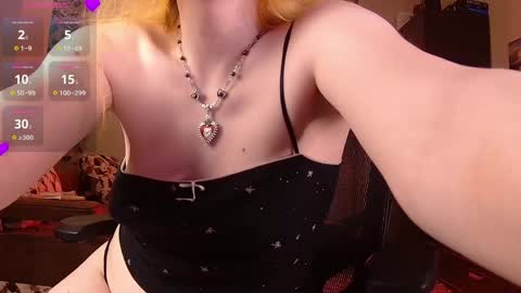 Snapshot of little_witch_sofia chatting on May 8, 2026, 7:52 pm Sofia online show from May 8, 2026, 7:52 pm
