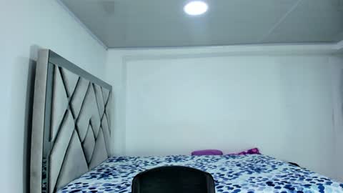 Snapshot of littleabbie chatting on December 6, 2024, 4:36 am Abbie online show from December 6, 2024, 4:36 am