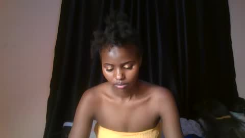 littlebunny2  online show from February 11, 2026, 10:59 pm