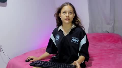 littlecheerry69 online show from October 1, 2025, 1:39 pm