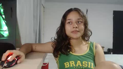 Snapshot of littlecheerry69 chatting on April 15, 2026, 2:57 pm littlecheerry69 online show from April 15, 2026, 2:57 pm