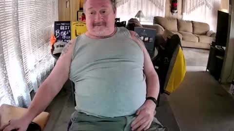 Littled83057 online show from February 6, 2026, 7:06 pm