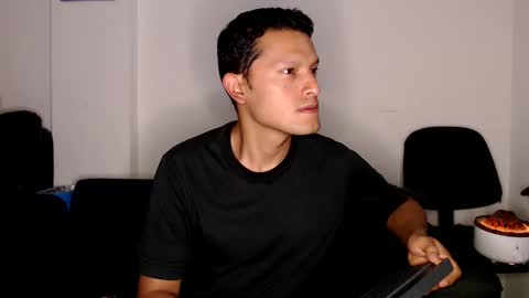 Snapshot of littledicklatin chatting on March 10, 2025, 3:12 am Manu online show from March 10, 2025, 3:12 am