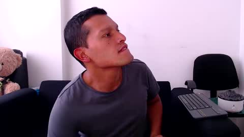 Manu online show from September 23, 2025, 8:34 pm