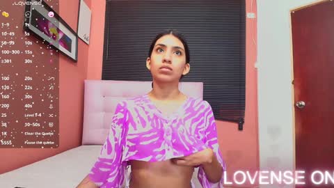 Snapshot of littlee_emilyy_ chatting on December 29, 2024, 1:28 pm Emily online show from December 29, 2024, 1:28 pm