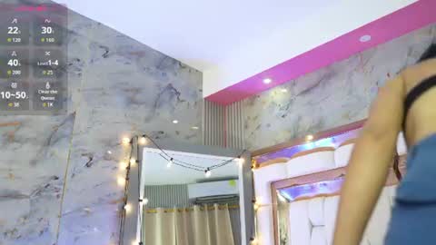 Snapshot of littlee_emilyy_ chatting on June 9, 2026, 1:01 pm Emily online show from June 9, 2026, 1:01 pm