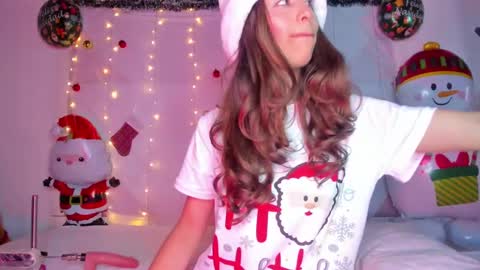 littlee_emma_ online show from December 28, 2024, 6:39 am