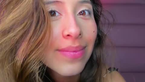 littlee_emma_ online show from January 4, 2025, 9:32 am