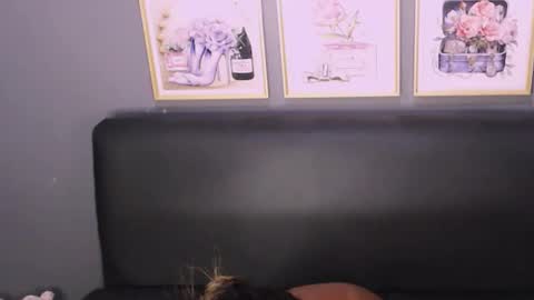 littleindianmilf online show from January 8, 2025, 12:26 pm