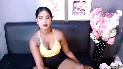 littleindianmilf online show from February 25, 2025, 12:13 pm