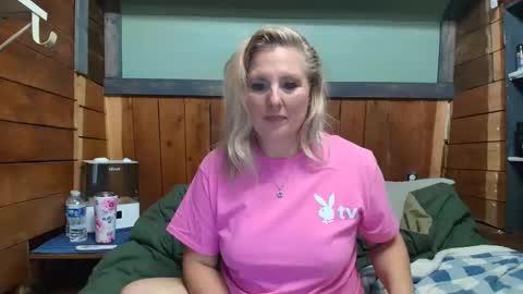 Snapshot of littlelisa1 chatting on March 8, 2026, 3:10 am lisanixs online show from March 8, 2026, 3:10 am