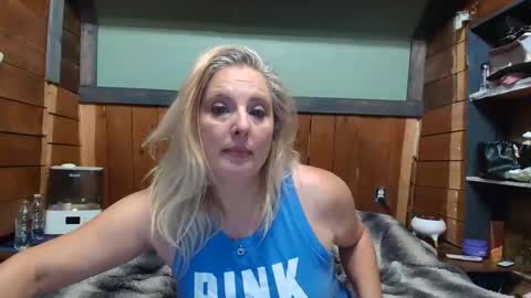 Snapshot of littlelisa1 chatting on May 26, 2026, 1:23 am lisanixs online show from May 26, 2026, 1:23 am