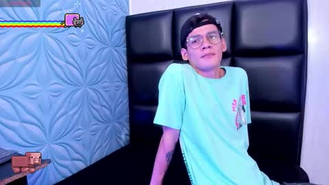 Snapshot of littlemax23 chatting on September 16, 2025, 11:55 am MAX online show from September 16, 2025, 11:55 am