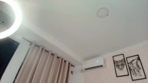 Snapshot of littlemolly_pregnant chatting on January 31, 2025, 11:45 pm Sarahs Room online show from January 31, 2025, 11:45 pm