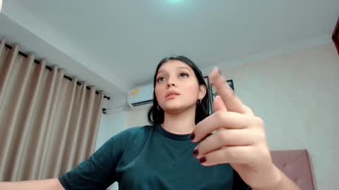 Snapshot of littlemolly_pregnant chatting on February 20, 2025, 11:54 pm Sarahs Room online show from February 20, 2025, 11:54 pm