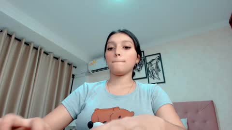 Snapshot of littlemolly_pregnant chatting on March 3, 2025, 9:05 pm Sarahs Room online show from March 3, 2025, 9:05 pm