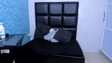 PARKER online show from January 15, 2025, 6:29 pm