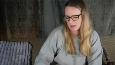 littleprincess92 online show from February 12, 2025, 11:20 pm