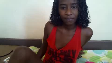 littlesandie online show from December 21, 2024, 10:50 am