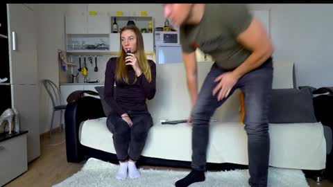 Little Tifany online show from October 28, 2025, 11:03 am