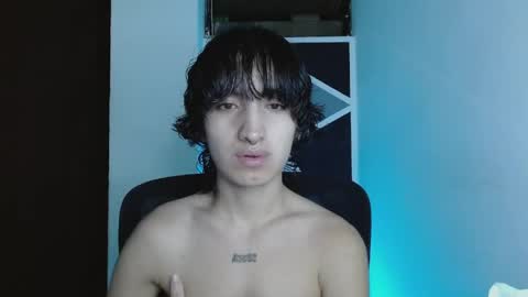 Snapshot of littlextrem chatting on April 23, 2026, 2:46 am Eros online show from April 23, 2026, 2:46 am
