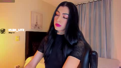 litz_81 online show from October 14, 2025, 6:03 am