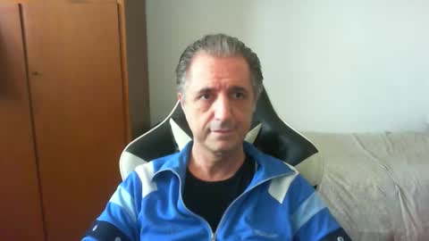 Snapshot of liuk53 chatting on May 2, 2026, 12:10 pm liuk53 online show from May 2, 2026, 12:10 pm