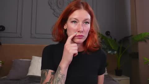 Snapshot of liv_fay chatting on August 5, 2026, 2:20 pm Liv 3 online show from August 5, 2026, 2:20 pm