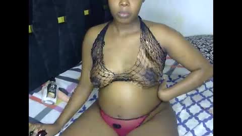 Snapshot of liv_horny chatting on February 15, 2026, 2:58 pm liv_horny online show from February 15, 2026, 2:58 pm