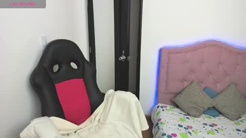 Katalina Novoa. online show from January 4, 2025, 8:16 pm