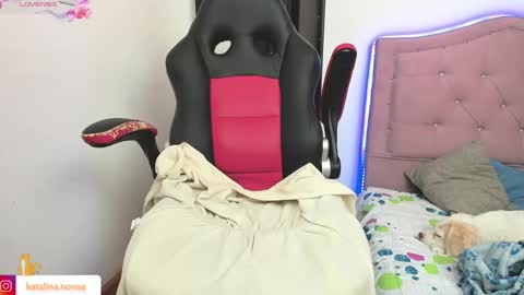 Katalina Novoa. online show from January 5, 2025, 9:03 pm