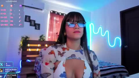 Snapshot of livfabi_ chatting on October 1, 2025, 4:57 pm Livfabi online show from October 1, 2025, 4:57 pm